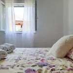 Walk To The Beach From A Cool And Modern Apartment